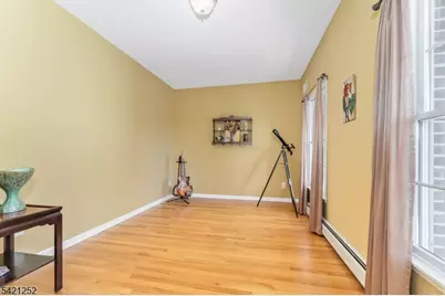42 Southgate Dr, Clinton Township, NJ 08801 - Photo 6
