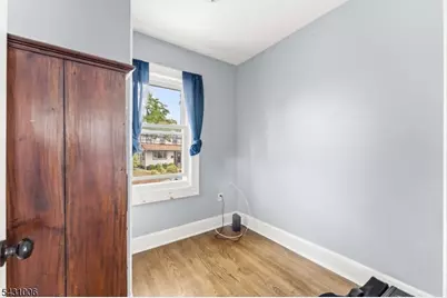 422 Faitoute Ave, Roselle Park, NJ 07204 - Photo 14