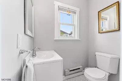 422 Faitoute Ave, Roselle Park, NJ 07204 - Photo 10