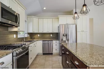 151 Fulton Street, Clark Township, NJ 07066 - Photo 12