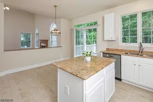 27 Bethpage Dr, Montgomery Township, NJ 08558 - Photo 12