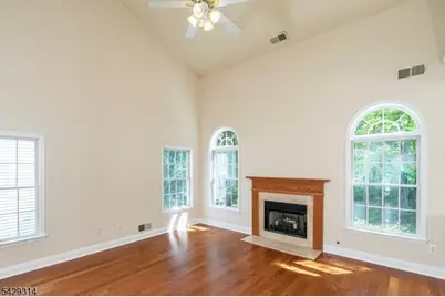 27 Bethpage Dr, Montgomery Township, NJ 08558 - Photo 10