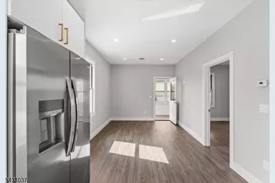 59 Locust Ave #2R, Wallington, NJ 07057 - Photo 4