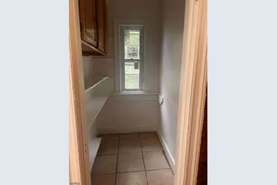 176 N 16th St #201, East Orange, NJ 07017 - Photo 2