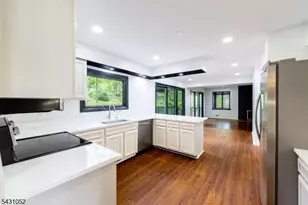 9 Wick Ln, Randolph Township, NJ 07869 - Photo 8