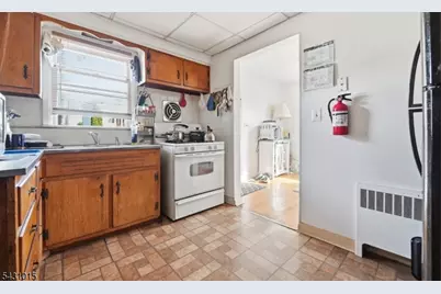 1091 Burnet Ave, Union Township, NJ 07083 - Photo 18