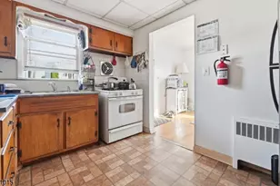 1091 Burnet Ave, Union Township, NJ 07083 - Photo 18