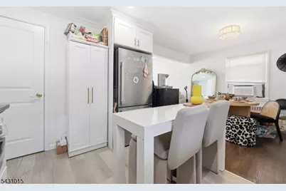 1091 Burnet Ave, Union Township, NJ 07083 - Photo 10