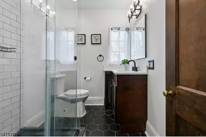 379 Highland Ave, Montclair, NJ 07043 - Photo 30