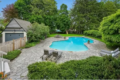 379 Highland Ave, Montclair, NJ 07043 - Photo 38