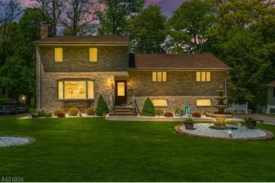 262 Timber Dr, Berkeley Heights Township, NJ 07922 - Photo 1