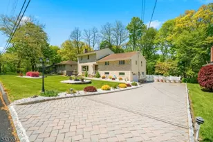 262 Timber Dr, Berkeley Heights Township, NJ 07922 - Photo 6