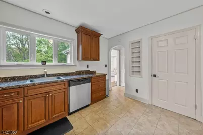 133 Central Ave, Long Hill Township, NJ 07980 - Photo 10