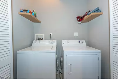 15-19 Tichenor Ln #406, Newark, NJ 07114 - Photo 16