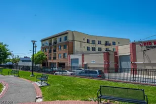 15-19 Tichenor Ln, Newark, NJ 07114 - Photo 2
