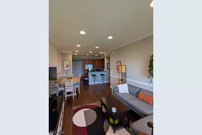 15-19 Tichenor Ln #406, Newark, NJ 07114 - Photo 4