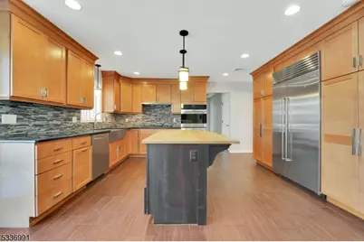 4 Timber Ct, Florham Park, NJ 07932 - Photo 12