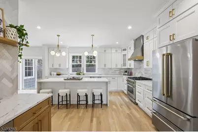 108 Baker St, Maplewood, NJ 07040 - Photo 2
