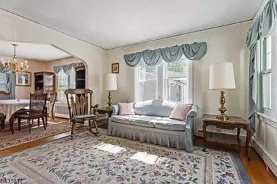 28 Berkeley Pl, Livingston, NJ 07039 - Photo 6
