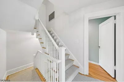 34 Prescott Ave, Montclair, NJ 07042 - Photo 18