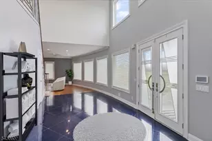 47 Mountainwood Ct, Totowa, NJ 07512 - Photo 2