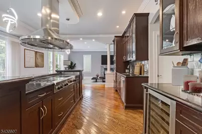 47 Mountainwood Ct, Totowa, NJ 07512 - Photo 12