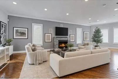 47 Mountainwood Ct, Totowa, NJ 07512 - Photo 4