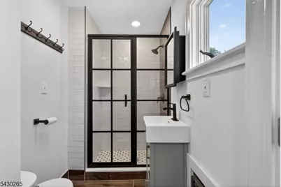 19 Sylvan Pl #2, Montclair, NJ 07042 - Photo 10