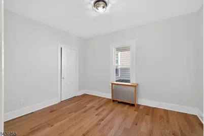 19 Sylvan Pl #2, Montclair, NJ 07042 - Photo 14