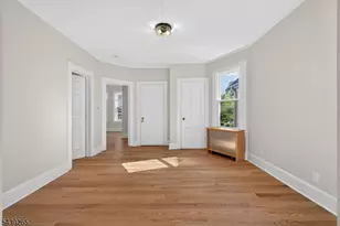 19 Sylvan Pl, Montclair, NJ 07042 - Photo 4