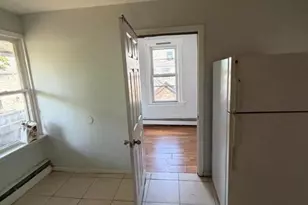 325 Stebbins Pl, Plainfield, NJ 07063 - Photo 4