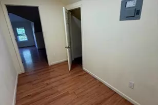 325 Stebbins Pl, Plainfield, NJ 07063 - Photo 6