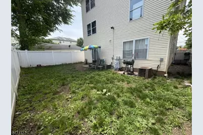 1184 Union St, Linden, NJ 07036 - Photo 6