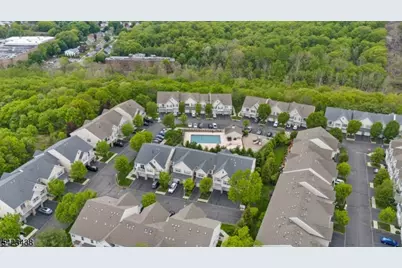 131 Mountainside Dr, Pompton Lakes, NJ 07442 - Photo 44