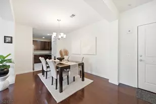 336 Pond Ln, Piscataway Township, NJ 08854 - Photo 8