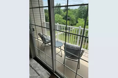 336 Pond Ln, Piscataway Township, NJ 08854 - Photo 14