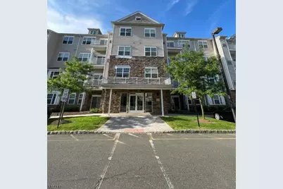 336 Pond Ln, Piscataway Township, NJ 08854 - Photo 2