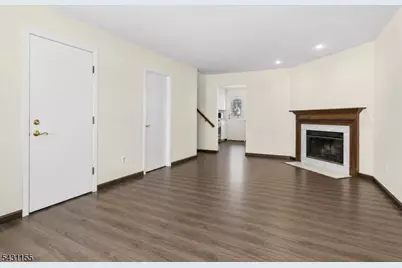 1168 Lake Avenue #6, Clark Township, NJ 07066 - Photo 10