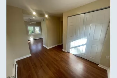 52 Ferrara Ave, Wayne, NJ 07470 - Photo 10