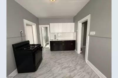 31 Aldine St #2, Newark, NJ 07112 - Photo 10