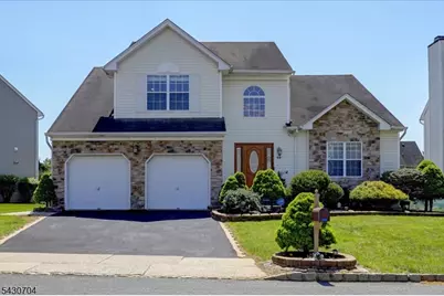 30 Francis Dr, Bridgewater, NJ 08807 - Photo 2