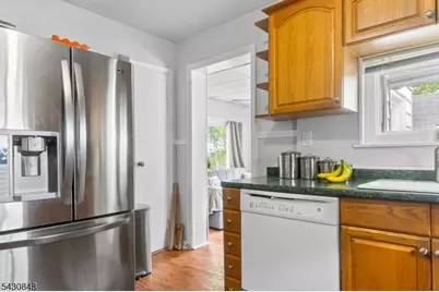 1032 E Blancke St, Linden, NJ 07036 - Photo 4