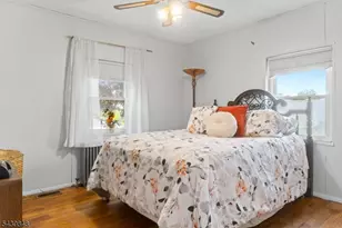 1032 E Blancke St, Linden, NJ 07036 - Photo 6