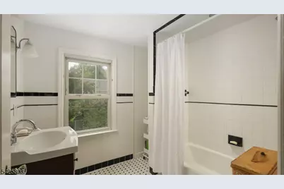 9 Hawthorne St, Cranford Township, NJ 07016 - Photo 26
