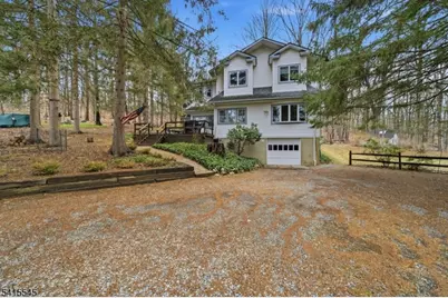 4 Emmet Roche Dr, Montville Township, NJ 07005 - Photo 2