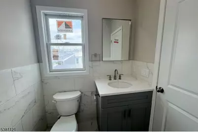 385 Lafayette St #2, Newark, NJ 07105 - Photo 8