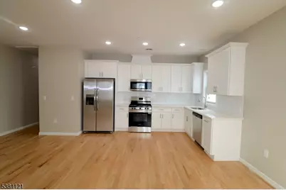385 Lafayette St #2, Newark, NJ 07105 - Photo 2