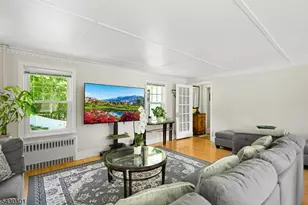 125 Alexander Ave, Montclair, NJ 07043 - Photo 22