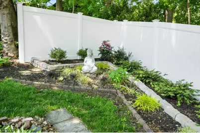 125 Alexander Ave, Montclair, NJ 07043 - Photo 42