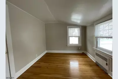 125 Alexander Ave, Montclair, NJ 07043 - Photo 14
